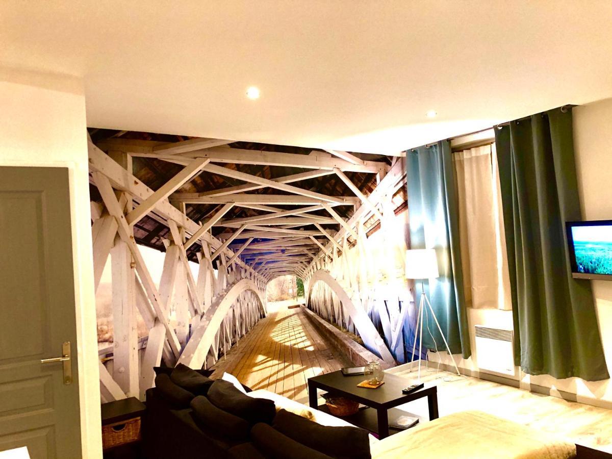 Lulu Philipp Cote Cour Apartment Saint-Etienne  Bagian luar foto